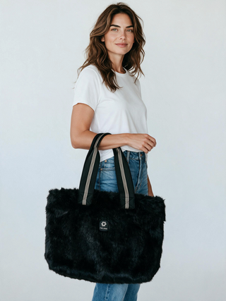 NEWLAND - Aosta - Faux Fur Fluffy Bag