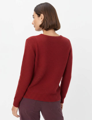Vue arrière du pull BRAX Lesley rouge en mélange de laine et alpaga avec col rond et épaules tombantes