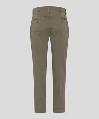 Back view of khaki cotton satin capri pants with belt loops and welt pockets
