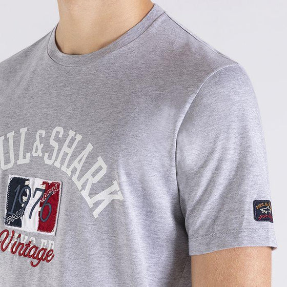 Paul & Shark - T-shirt Logo 1976 Vintage (plusieurs couleurs disponibles) - LE CAPITAINE D'A BORD